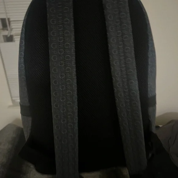 Guess Black and Gray Patterned Backpack